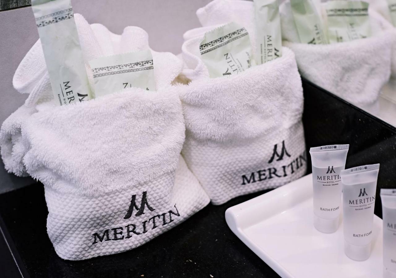 Meritin Hotel Кучінг Екстер'єр фото